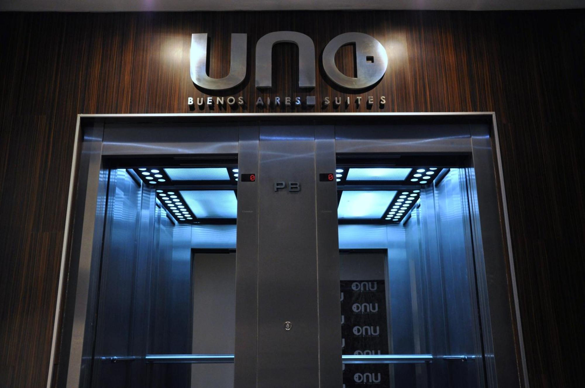 Uno Hotel 4*